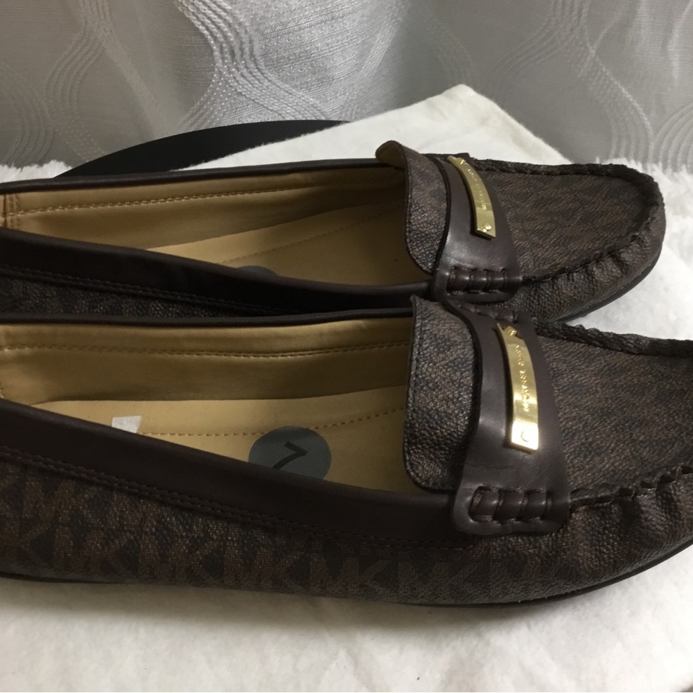 MICHAEL Michael Kors Brown Logo-Print Moccasin Loafers with Gold Plaque - Picture 4 of 8
